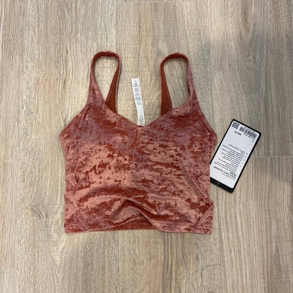 Lululemon crop top